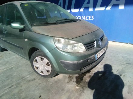Vehiculo en el desguace: RENAULT SCENIC II 1.5 dCi Diesel