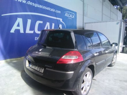 Vehiculo en el desguace: RENAULT MEGANE II BERLINA 5P Confort Authentique