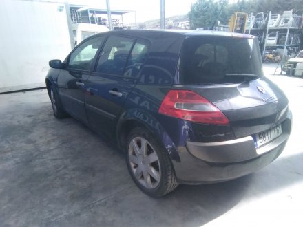 Vehiculo en el desguace: RENAULT MEGANE II BERLINA 5P Confort Authentique