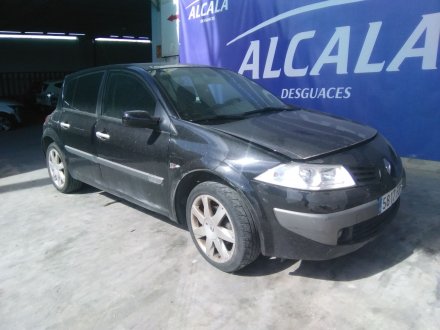 Vehiculo en el desguace: RENAULT MEGANE II BERLINA 5P Confort Authentique