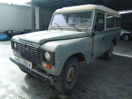 Vehiculo en el desguace: LAND ROVER SANTANA 109