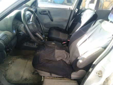 Vehiculo en el desguace: OPEL CORSA B 1.4 CAT (2H6)