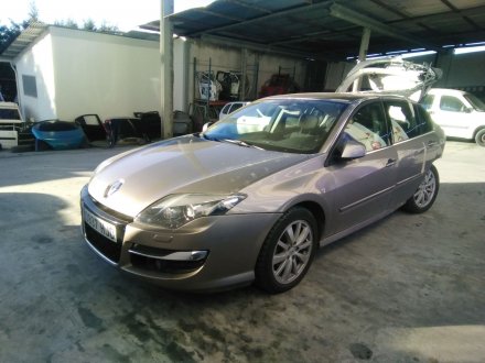 Vehiculo en el desguace: RENAULT LAGUNA III *