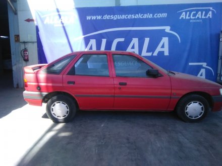 Vehiculo en el desguace: FORD ESCORT BERLINA/TURNIER CLX Berlina