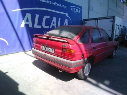 Vehiculo en el desguace: FORD ESCORT BERLINA/TURNIER CLX Berlina