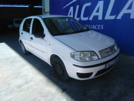 Vehiculo en el desguace: FIAT PUNTO BERLINA (188) 1.3 16V Multijet Feel