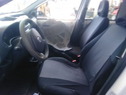 Vehiculo en el desguace: FIAT PUNTO BERLINA (188) 1.3 16V Multijet Feel
