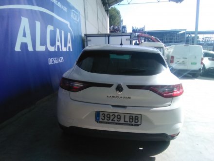 Vehiculo en el desguace: RENAULT MEGANE IV BERLINA 5P *