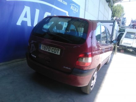 Vehiculo en el desguace: RENAULT SCENIC (JA..) 1.9 dCi Diesel CAT