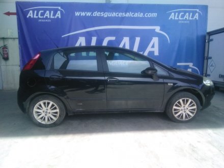 Vehiculo en el desguace: FIAT Grande Punto (199) 1.3 16V Multijet Sport