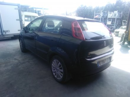 Vehiculo en el desguace: FIAT Grande Punto (199) 1.3 16V Multijet Sport