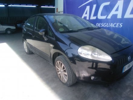 Vehiculo en el desguace: FIAT Grande Punto (199) 1.3 16V Multijet Sport