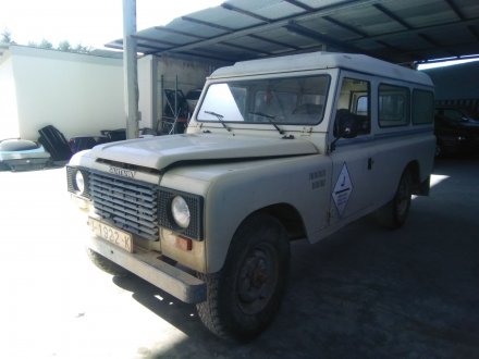 Vehiculo en el desguace: LAND ROVER SANTANA 109