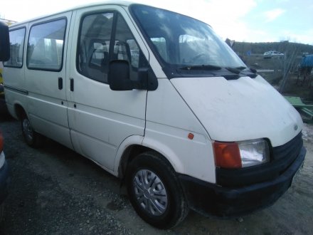 Vehiculo en el desguace: FORD TRANSIT, COMBI/BUS 86/92 Combi FT 100