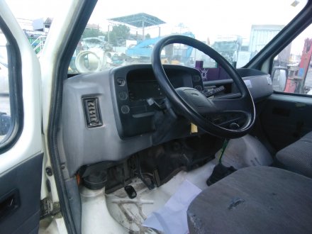 Vehiculo en el desguace: FORD TRANSIT, COMBI/BUS 86/92 Combi FT 100