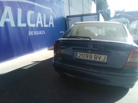 Vehiculo en el desguace: OPEL ASTRA G BERLINA 2.0 DTI