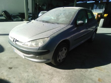 Vehiculo en el desguace: PEUGEOT 206 BERLINA XT