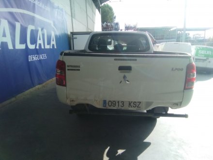 Vehiculo en el desguace: MITSUBISHI L 200 Basis Doppelkabine 4WD