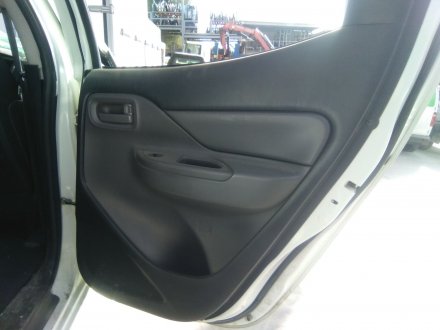 Vehiculo en el desguace: MITSUBISHI L 200 Basis Doppelkabine 4WD