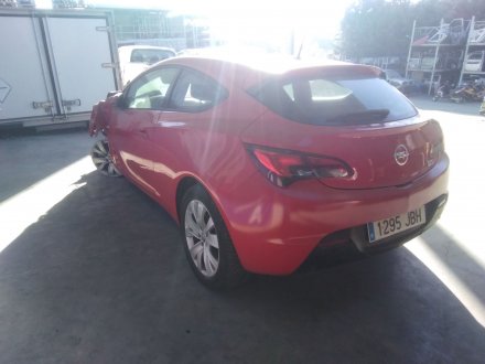 Vehiculo en el desguace: OPEL ASTRA J GTC *