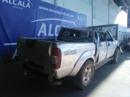 Vehiculo en el desguace: NISSAN PICK-UP (D22) TD Doble Cabina Navara 4X4