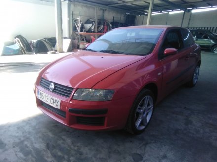 Vehiculo en el desguace: FIAT STILO (192) 1.9 JTD / 1.9 JTD 115 Active