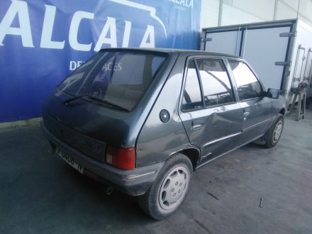 Vehiculo en el desguace: PEUGEOT 205 BERLINA *