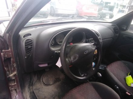 Vehiculo en el desguace: FORD FIESTA BERLINA (DX) 1.3 CAT