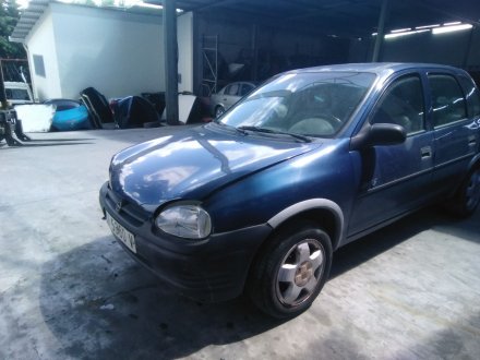 Vehiculo en el desguace: OPEL CORSA B Base