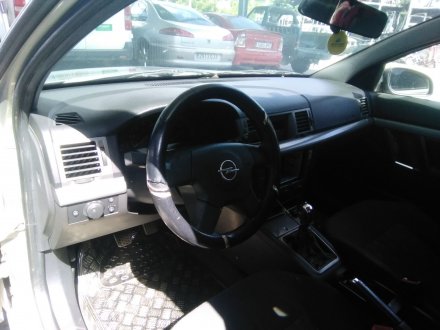 Vehiculo en el desguace: OPEL VECTRA C BERLINA 2.0 DTI