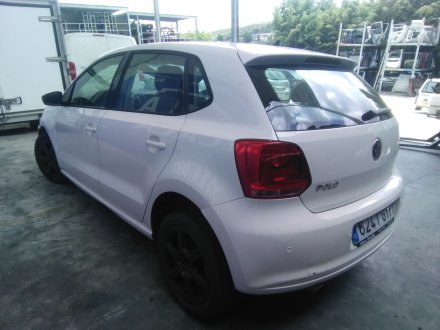 Vehiculo en el desguace: VOLKSWAGEN POLO (6R1) *