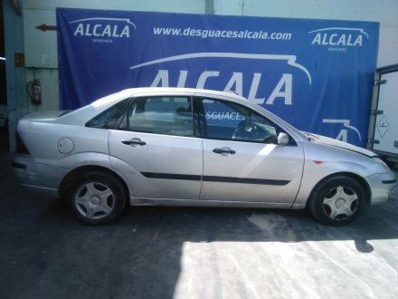 Vehiculo en el desguace: FORD Focus Berlina (CAK) Ambiente