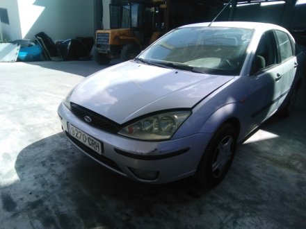 Vehiculo en el desguace: FORD Focus Berlina (CAK) Ambiente