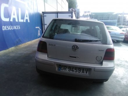 Vehiculo en el desguace: VOLKSWAGEN GOLF IV BERLINA (1J1) 1.9 TDI