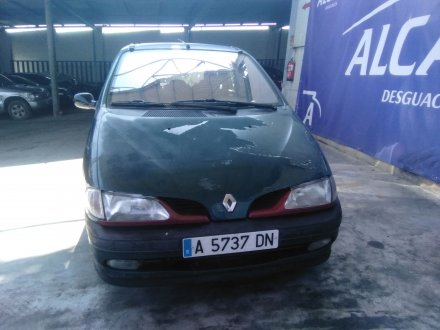 Vehiculo en el desguace: RENAULT MEGANE I SCENIC (JA0) 1.9 dTi Diesel CAT