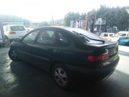 Vehiculo en el desguace: RENAULT LAGUNA (B56) 2.2 D Anade