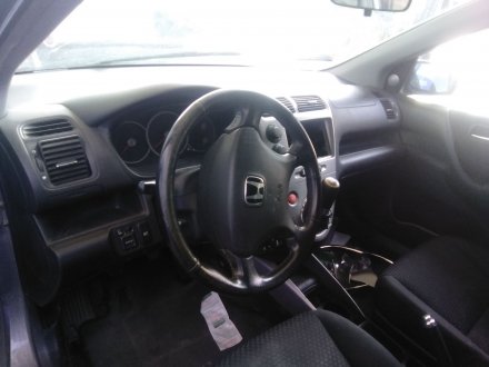 Vehiculo en el desguace: HONDA Civic Berlina 5 (EU7/8) 1.7 CDTI CAT