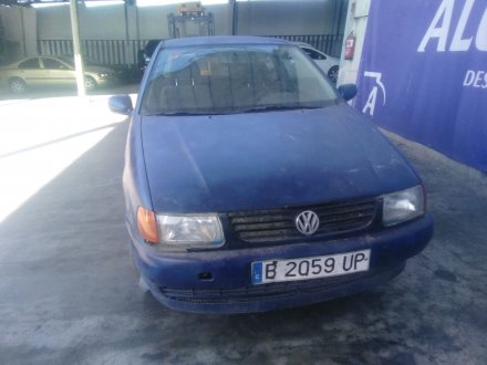 Vehiculo en el desguace: VOLKSWAGEN POLO BERLINA (6N1) Air