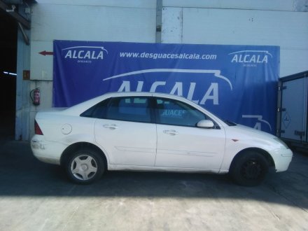 Vehiculo en el desguace: FORD Focus Berlina (CAK) Ambiente