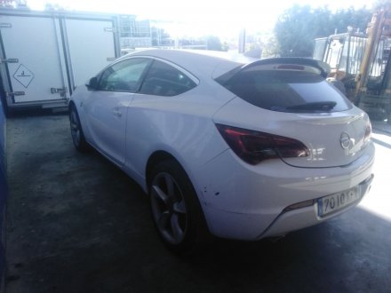 Vehiculo en el desguace: OPEL ASTRA J GTC *