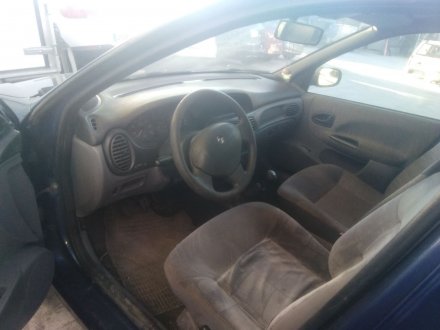 Vehiculo en el desguace: RENAULT MEGANE I FASE 2 BERLINA (BA0) 1.9 dTi Diesel