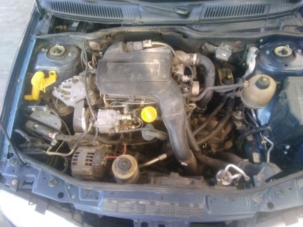 Vehiculo en el desguace: RENAULT MEGANE I FASE 2 BERLINA (BA0) 1.9 dTi Diesel