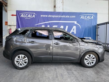 Vehiculo en el desguace: PEUGEOT 3008 *