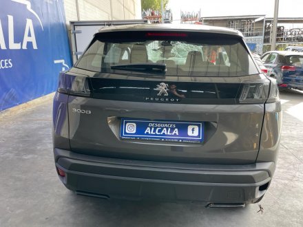 Vehiculo en el desguace: PEUGEOT 3008 *
