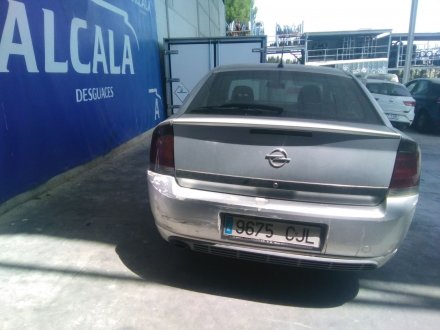 Vehiculo en el desguace: OPEL VECTRA C BERLINA Club