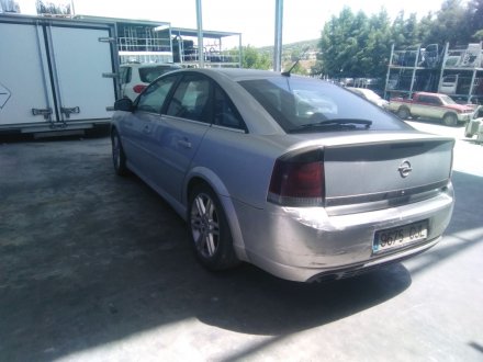 Vehiculo en el desguace: OPEL VECTRA C BERLINA Club