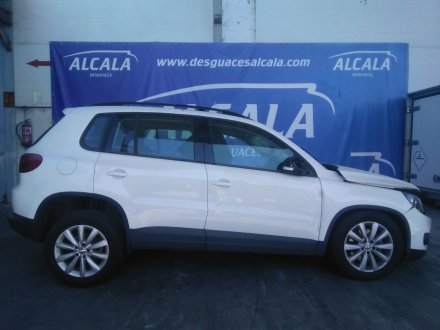 Vehiculo en el desguace: VOLKSWAGEN TIGUAN (5N2) *