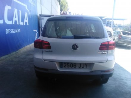 Vehiculo en el desguace: VOLKSWAGEN TIGUAN (5N2) *