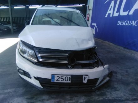 Vehiculo en el desguace: VOLKSWAGEN TIGUAN (5N2) *