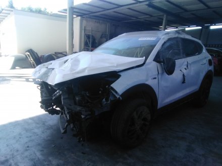 Vehiculo en el desguace: HYUNDAI TUCSON Klass 2WD